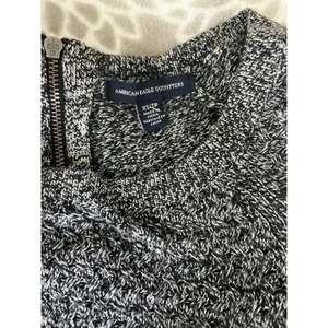 AEO Knit Crew Neck Sweater sz XS Cotton Y2K Grey Gorpcore Preppy Minimalist Fall thumbnail 2