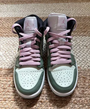 Nike Jordan 1 Mid thumbnail 2