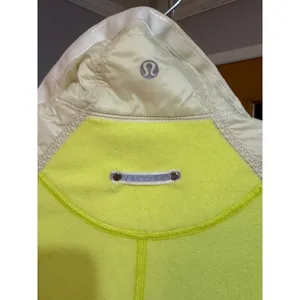 Lululemon Run Bundle Up Jacket In Clarity Yellow‎ Sz 6 thumbnail 9