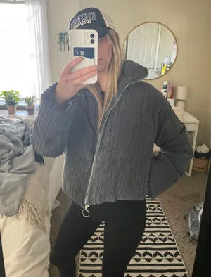 Puffer Coat Gray Size M thumbnail 4