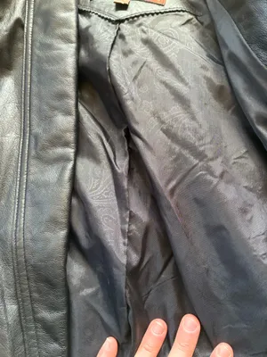 Vintage Black leather Rock Creek trench coat size small The outer shell is 100% genuine leather The lining in Nylon! Missing 1 button on the right side in pictures 1-4 not noticeable or even a snag there!!! thumbnail 11