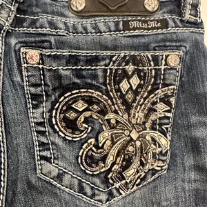 Miss Me Signature Rise Skinny Jeans Golden Firework Fleur de Lis Bling Size 26 thumbnail 5
