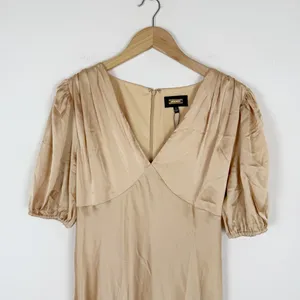 ALEXIA ADMOR Felicity Bubble-Sleeve Satin Midi Dress thumbnail 6