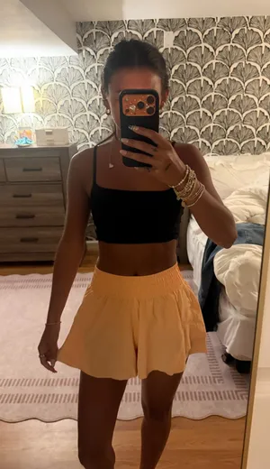 Lululemon Shorts thumbnail 1