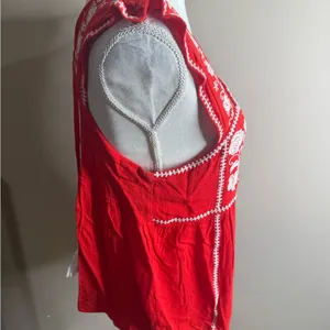 Savannah Jane red embroidered sleeveless top M thumbnail 6