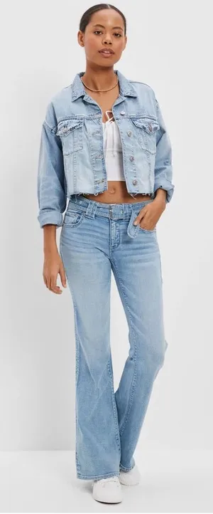 American Eagle Outfitters Blue Flare Leg Jeans SZ 8 thumbnail 1