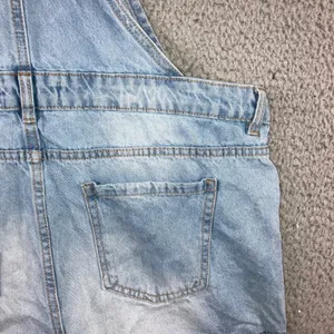 Denim Shorts Overalls Women M 10 Light Wash Distressed Raw Hem Shortalls Y2K 90s thumbnail 11
