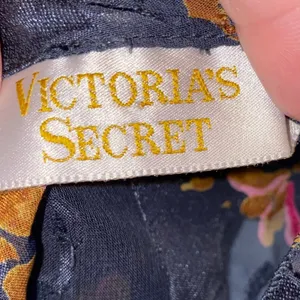 Vintage Victoria’s Secret Floral Slip Dress Navy‎ Pink Grunge Y2K M Gold Label thumbnail 4