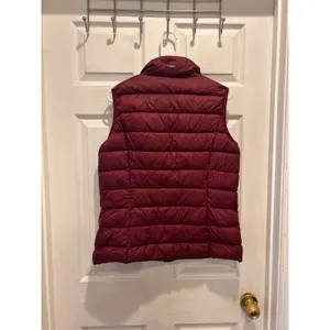 Eddie Bauer EB650 Womens Large Burgundy Down Puffer Vest Maroon Quilted Full Zip thumbnail 4