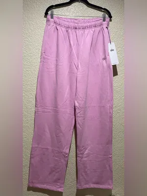 Alo Yoga NWT Accolade Straight Leg Sweatpants Candy Heart Pink Size M thumbnail 4