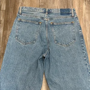 Abercrombie & Fitch The 90s Straight Ultra High Rise Jeans Size 8 thumbnail 6