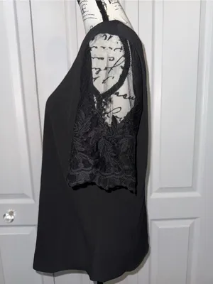 Lulu's Black Short Sleeve Lace Blouse thumbnail 5