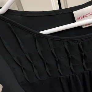 Women’s blouse thumbnail 2