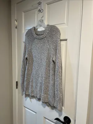 Aerie Sweater in Grey Size Small thumbnail 2
