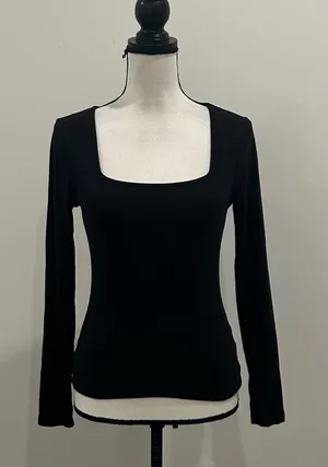 Double Zero Square Neck Minimalist Top thumbnail 1
