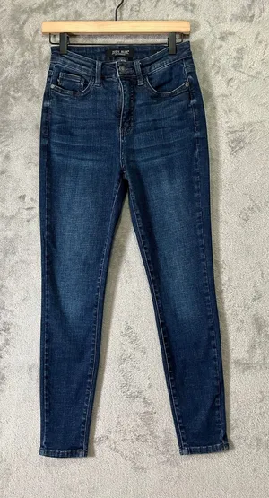 Judy Blue Skinny Jeans‎ Dark Wash Stretch Denim Minimalist Everyday Casual 26 thumbnail 1