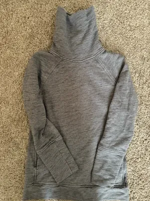 Lululemon sweatshirt  thumbnail 1