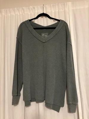 Aerie V-Neck Oversized Sweater thumbnail 1