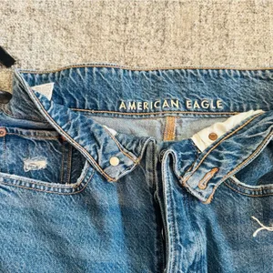 American Eagle Outfitters Blue Ripped Boyfriend Jeans thumbnail 3