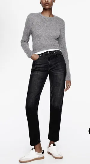Mom Fit Jeans thumbnail 4