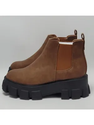 Tinstree Women's Chunky Platform Chelsea Slip On Lug Sole Boot Size 9.5 Brown thumbnail 3