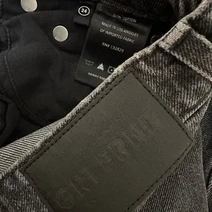 GRLFRND Mid-Rise Straight Leg Jeans - Grey thumbnail 8