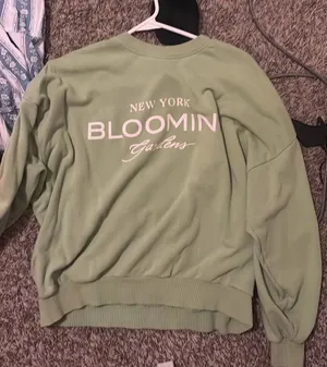 H&M Crewneck Sweater thumbnail 1