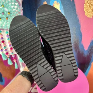 Yellow Box Womens 7.5 Liam Slip On Sneakers‎ Black Lace Rhinestone NIB thumbnail 4