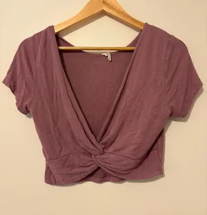SO Mauve Twist-Front Crop Top thumbnail 1