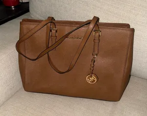 Michael Kors tote thumbnail 1