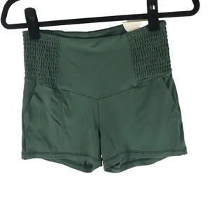 Offline By Aerie Real Me Shortie Green High-Rise Womens Shorts Size L thumbnail 1