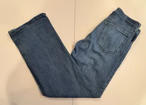 Abercrombie & Fitch | The 90’s Relaxed High Rise jeans. Size: 28/6R thumbnail 1