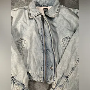 Urban outfitters BDG Light Blue Denim Jacket medium thumbnail 5