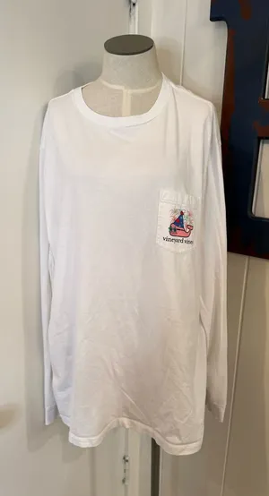 Vineyard Vines White Long Sleeve Pocket Tee with New Years 2017 Sz L thumbnail 1