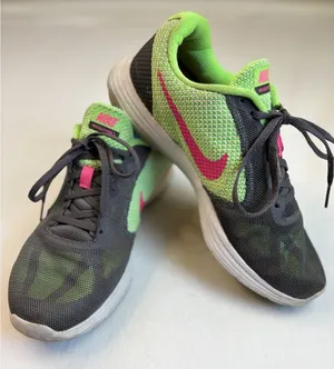 Nike Revolution 3‎ Women's Gray/Neon Pink/Green Size 9.5 Mesh Lace Up Running thumbnail 1