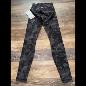Lululemon Align High Rise 28” Hidden Heritage Lace Black Multi Size 4 NWT thumbnail 2