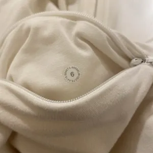 Lululemon warm stabilizer 1/2 zip hoodie Size 6 Cream Athleisure Athletic thumbnail 6