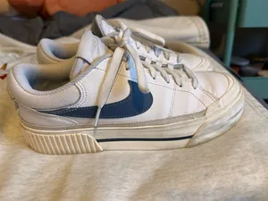 Nike Court Legacy Lift Women’s Sneakers thumbnail 2