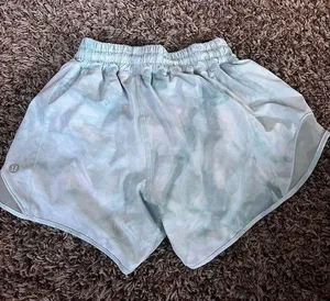 Lululemon hotty high low rise, size 2, 4in thumbnail 2