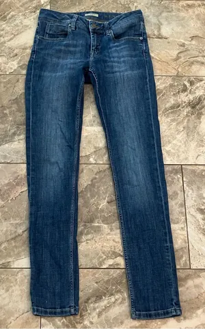 Burberry Kensington Skinny Leg Jeans thumbnail 1
