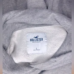 HOLLISTER Y2K Women’s Long Sleeve Embroidered Hoodie thumbnail 8