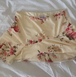 Tiger Mist Freya Lace Skirt thumbnail 2