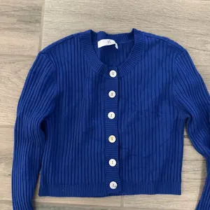 437 blue cardigan thumbnail 3