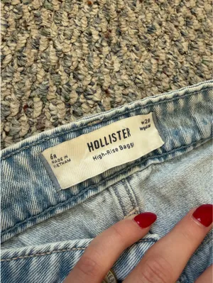 Hollister High-Rise Baggy Jeans thumbnail 2
