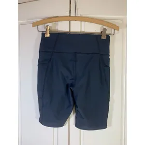 LL Bean Everyday Performance Shorts Womens‎ XS High Rise Pockets Gym Workout thumbnail 4