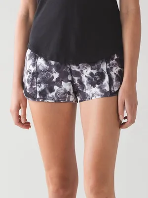 Lululemon Hotty Hot Short Running Gym Yoga Pilates Outdoor Black White Print 10 thumbnail 1