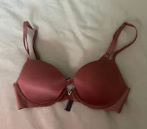 Victoria's Secret Push-up Bra thumbnail 2