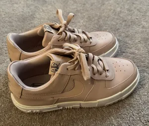Nike Air Force 1 thumbnail 2