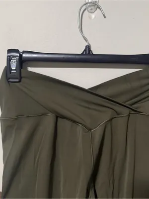 Aerie 7/8 Crossover Legging Large in Olive Green thumbnail 5