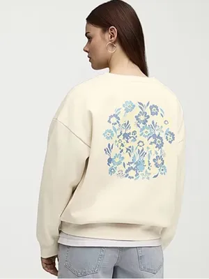 Puma Size Large Women’s In Alpine Snow Floral-Back Crewneck Sweatshirt. New thumbnail 3